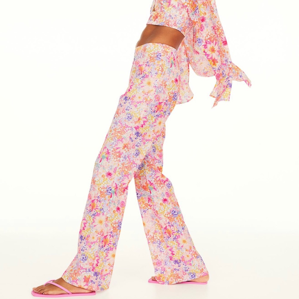 H&M Pink Floral Flared Pant